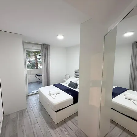 Monaco Border - Terrasse Vue - Piscine - Ff شقة *