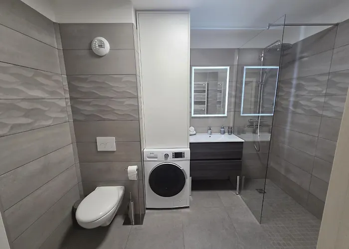 Monaco Border - Terrasse Vue - Piscine - Ff بوزولي